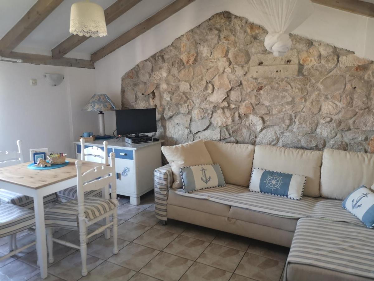 Charming Dalmatian Apartment With Panoramic View Tkon Exterior photo