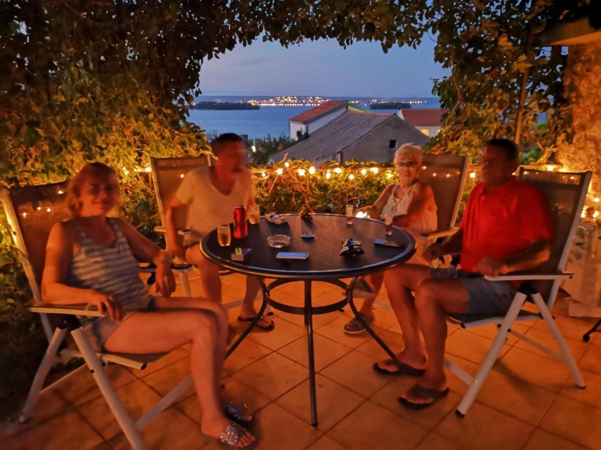 Charming Dalmatian Apartment With Panoramic View Tkon Exterior photo